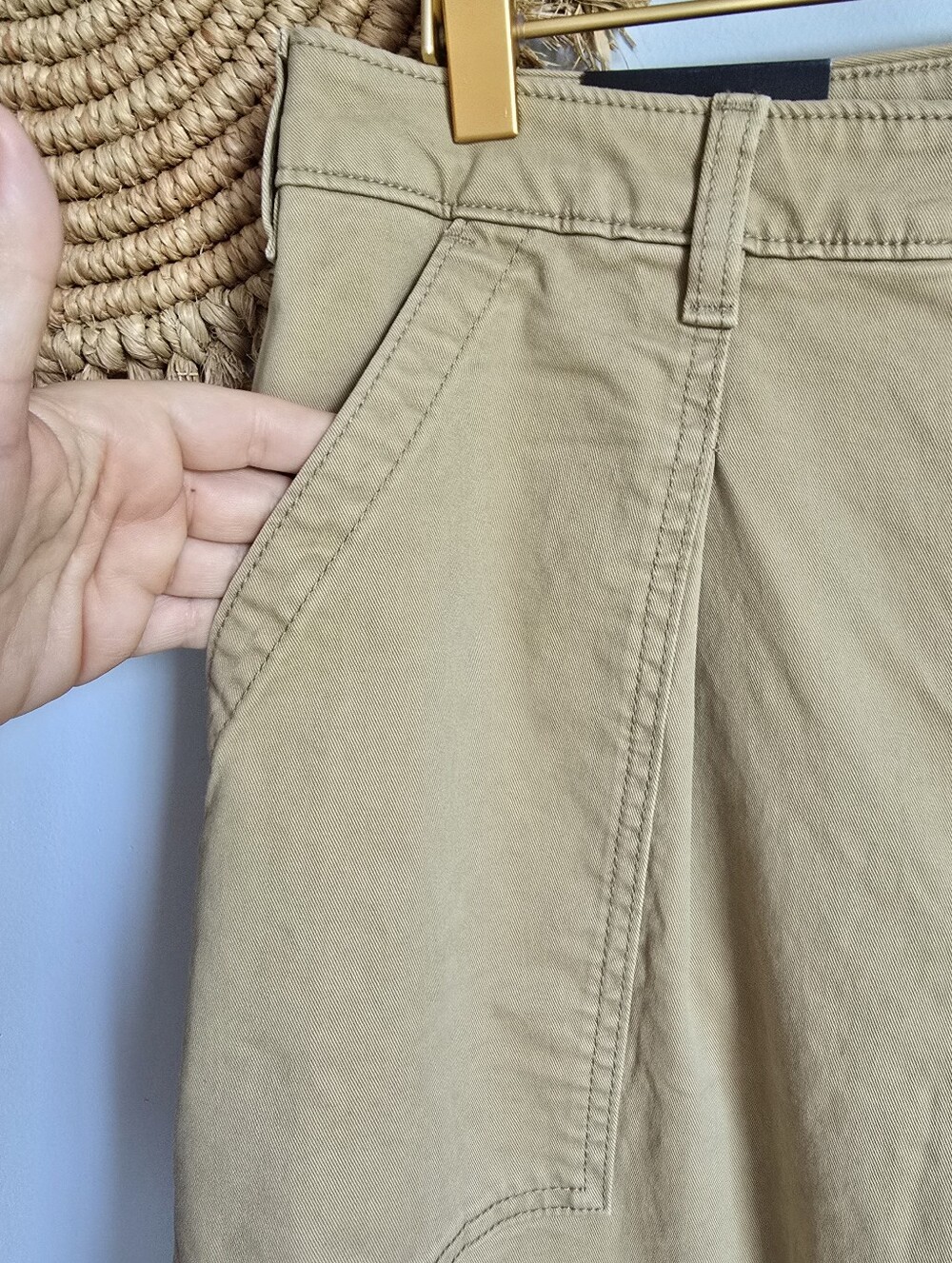 Banana Republic NEW British Khaki Authentic Chino Cropped Barrel Pant SZ 6 Chic - Picture 5 of 10